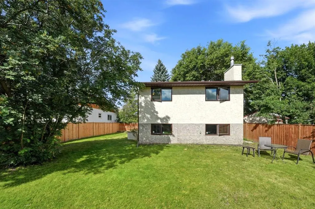 13 Spruce Drive