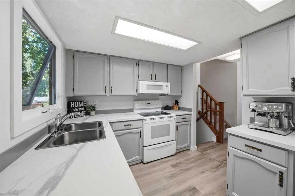 13 Spruce Drive