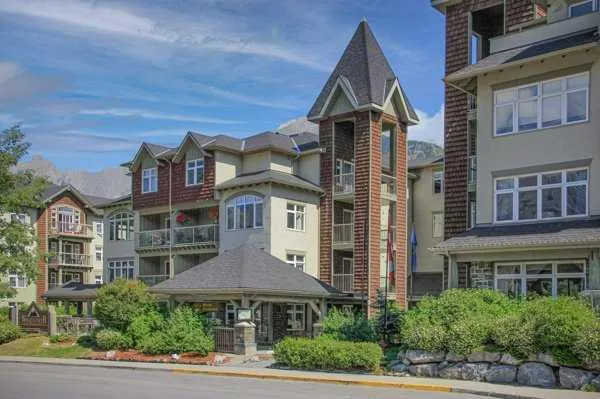 160 Kananaskis Way #401