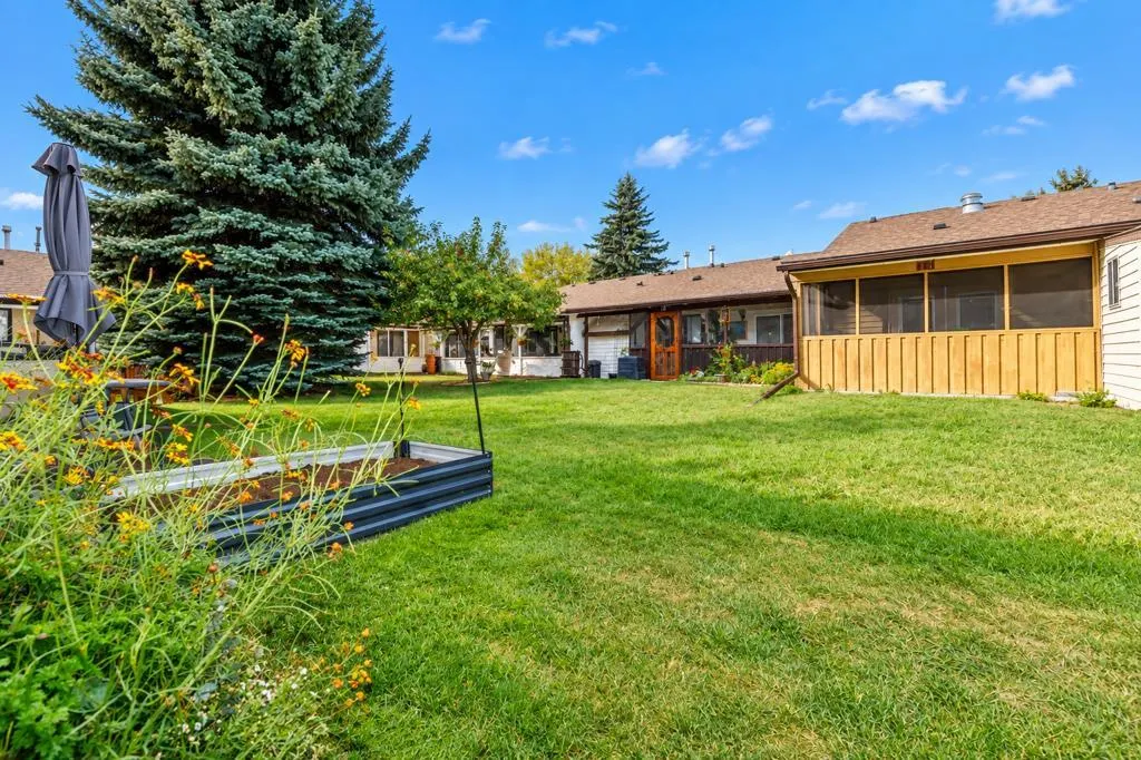 4240 46A Ave Crescent #4