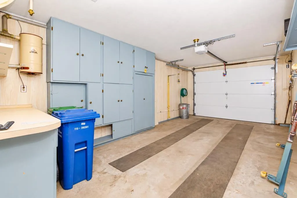 4240 46A Ave Crescent #4