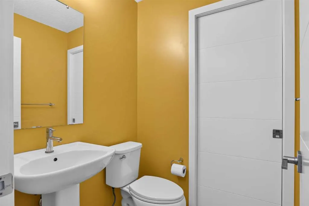 315 Redstone Walk NE #203