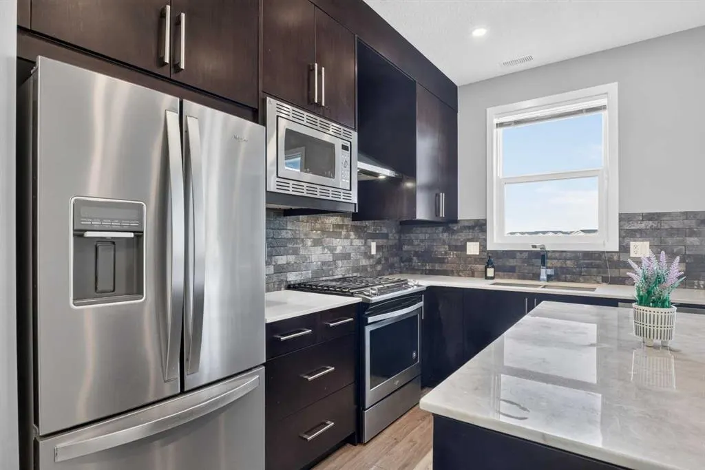 315 Redstone Walk NE #203
