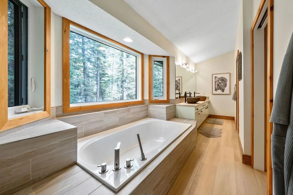 44 Elk Valley Grove