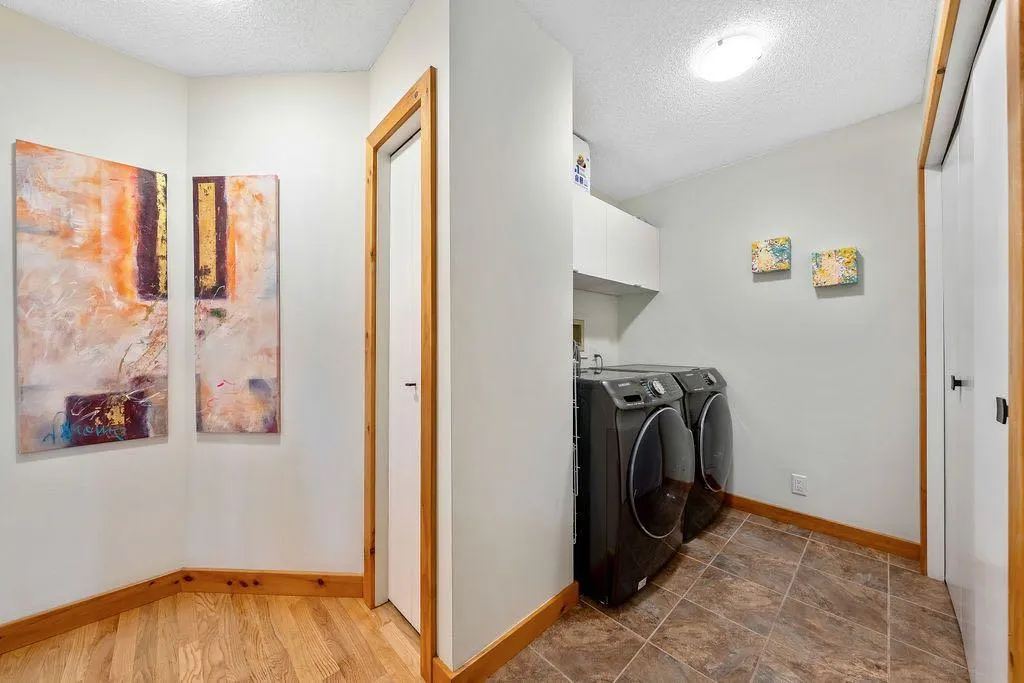 44 Elk Valley Grove