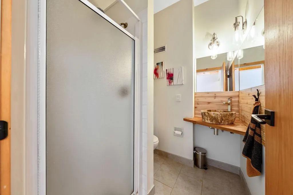 44 Elk Valley Grove