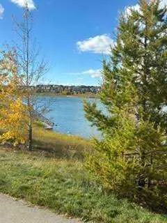 260 Rowley Way NW #101