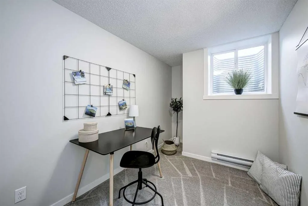 260 Rowley Way NW #101