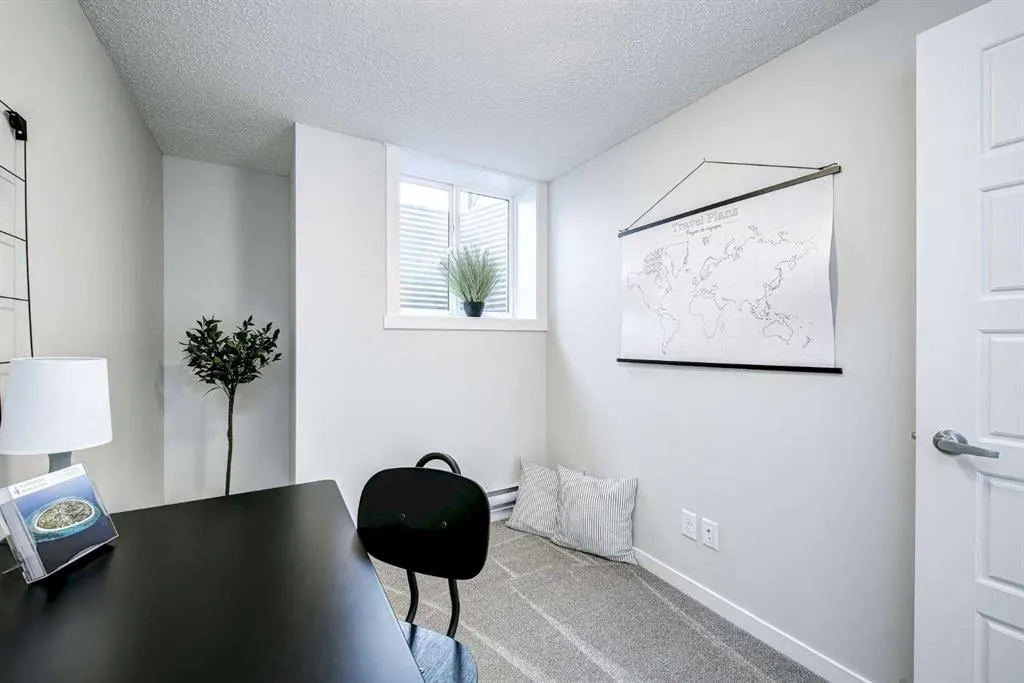 260 Rowley Way NW #101