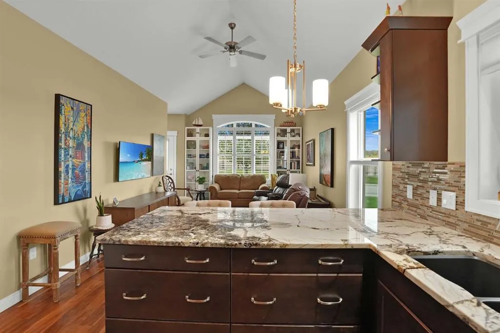 20 River Heights View #6
