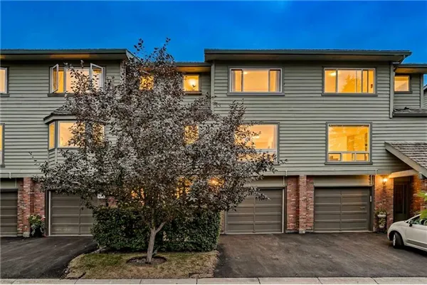 571 Point Mckay Grove NW