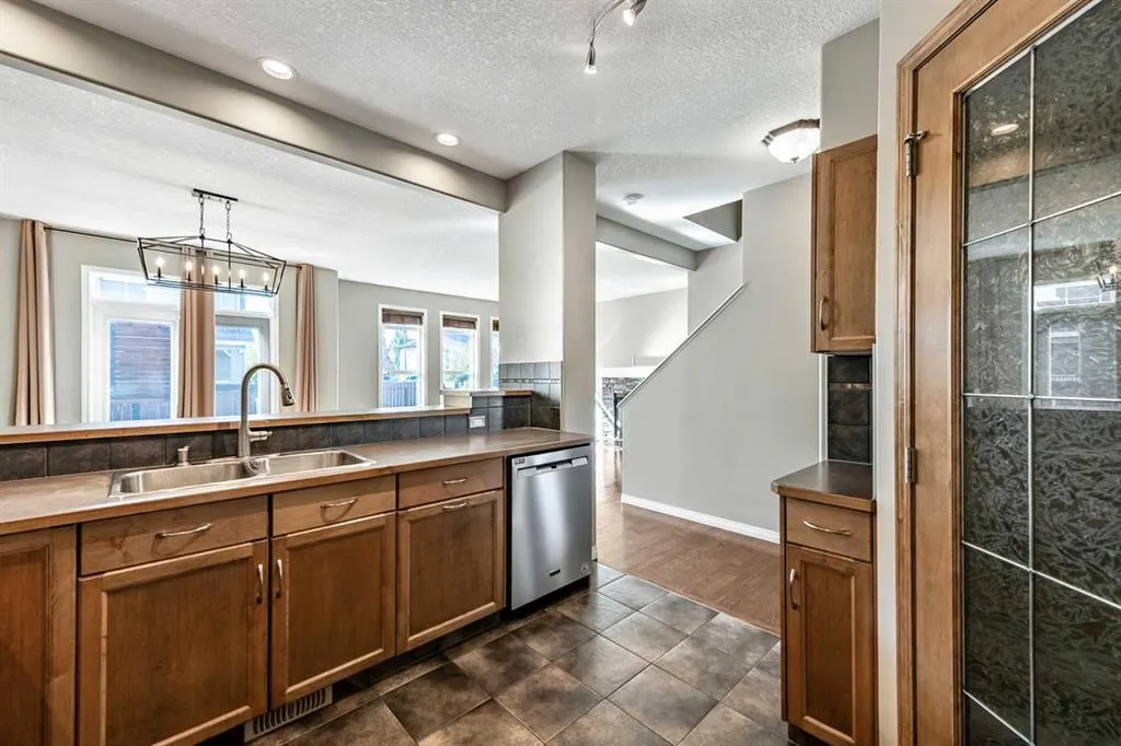 29 Mahogany View SE