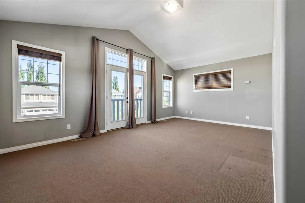 29 Mahogany View SE