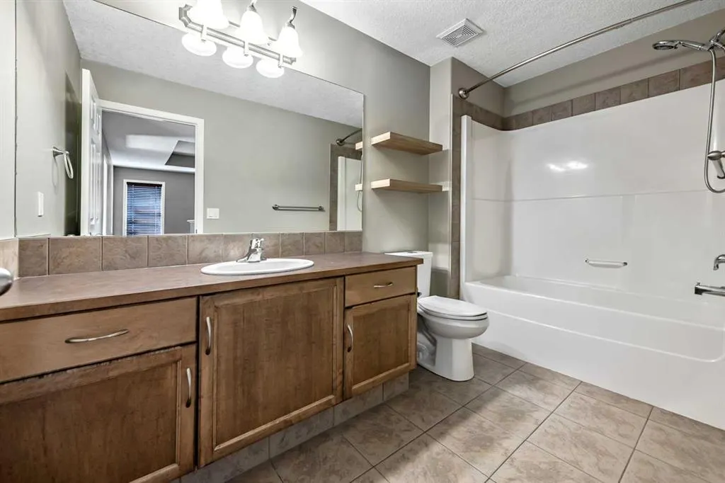 29 Mahogany View SE