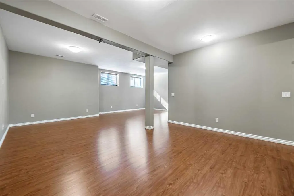 29 Mahogany View SE