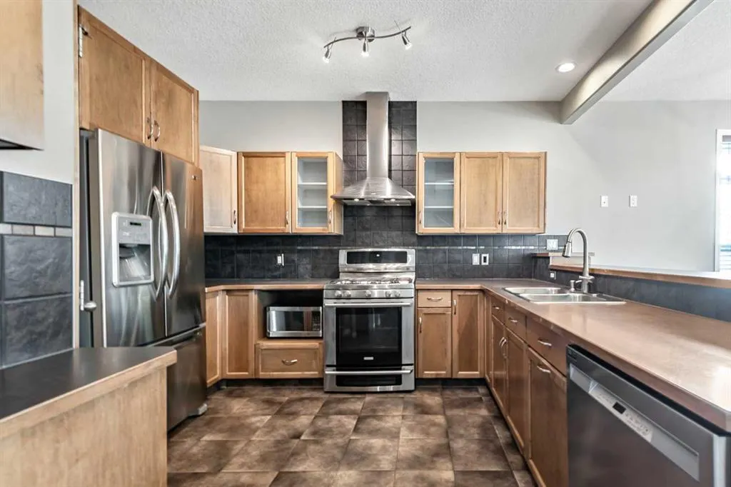 29 Mahogany View SE