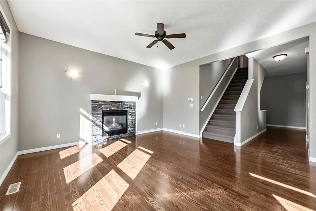 29 Mahogany View SE