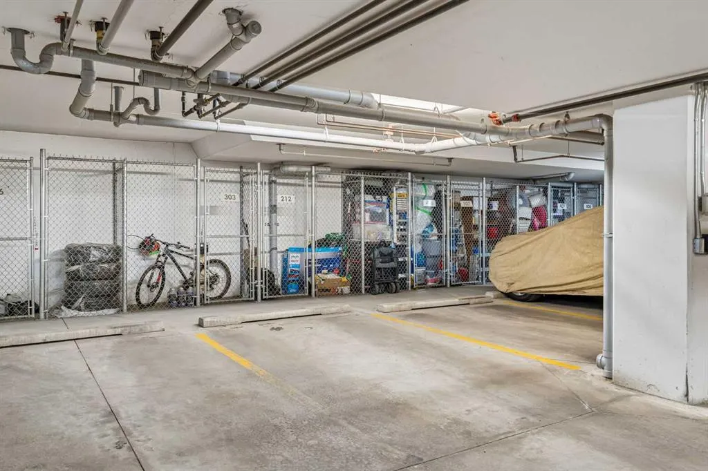 35 Walgrove SE #303