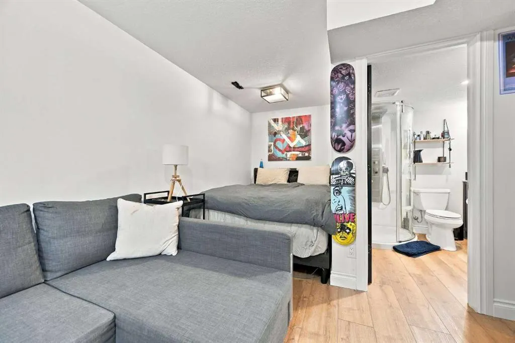128 Seagreen Way