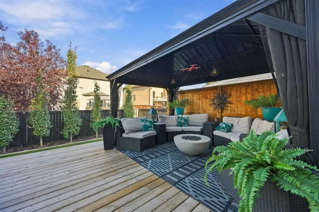 128 Seagreen Way