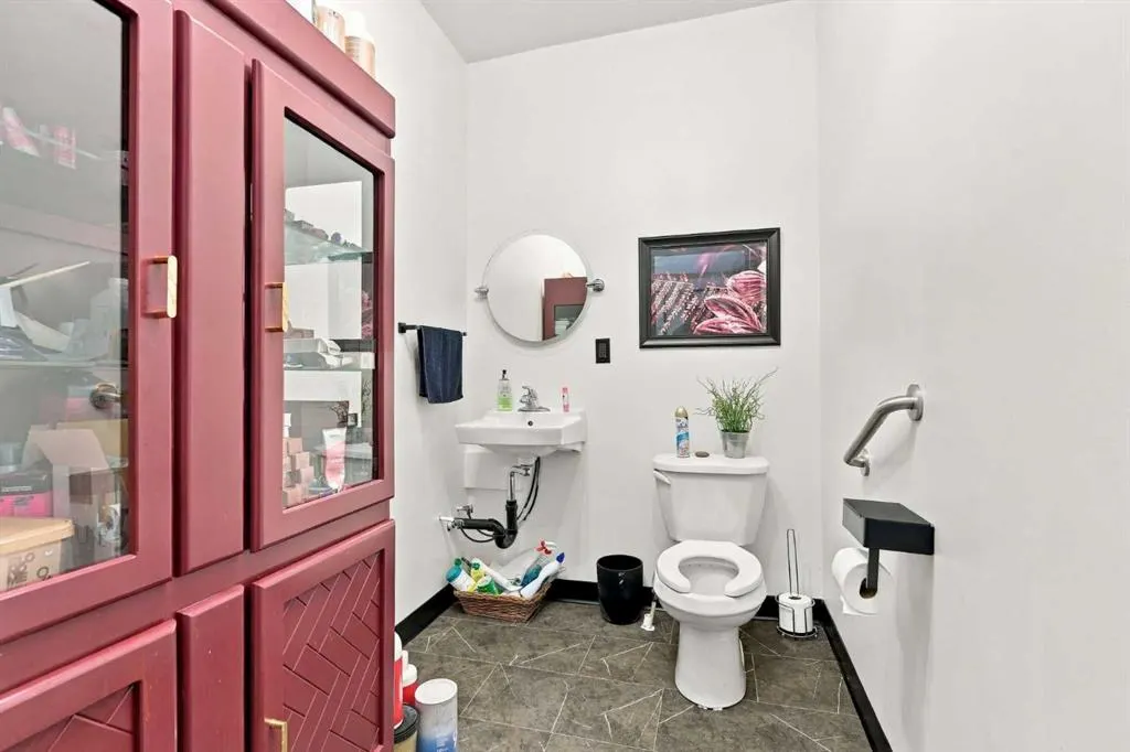 128 Seagreen Way
