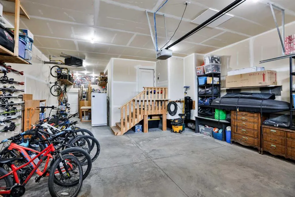 555 Devonia Road W