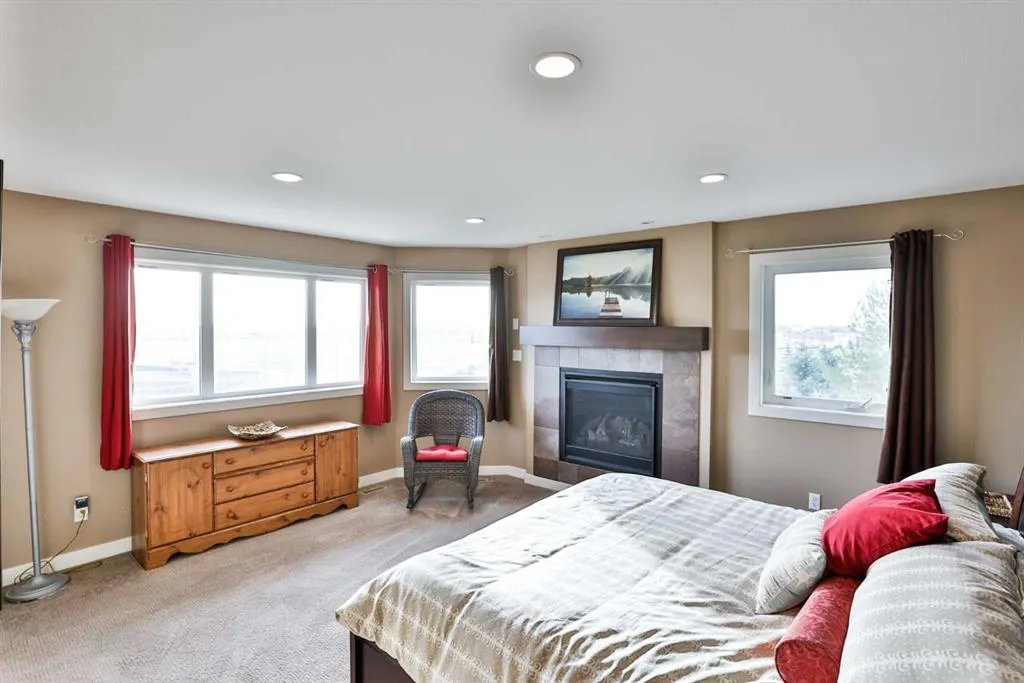 555 Devonia Road W