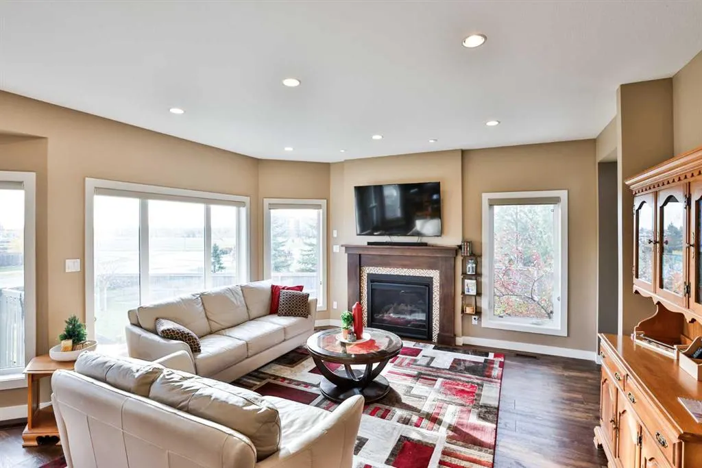 555 Devonia Road W