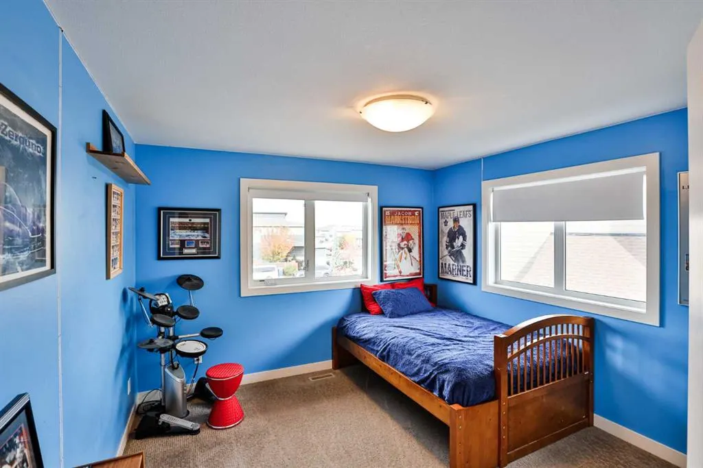 555 Devonia Road W