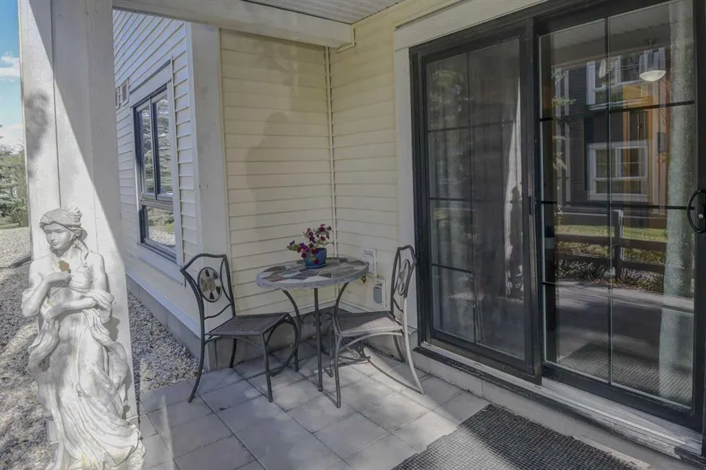 279 Copperpond Common SE #2108