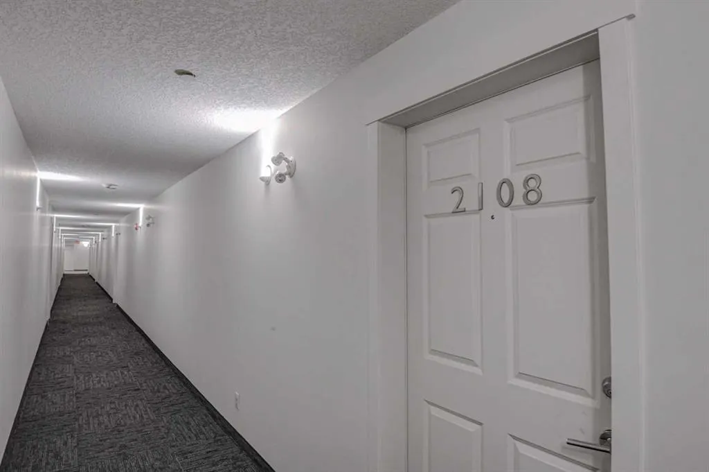 279 Copperpond Common SE #2108