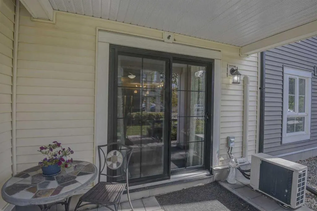 279 Copperpond Common SE #2108