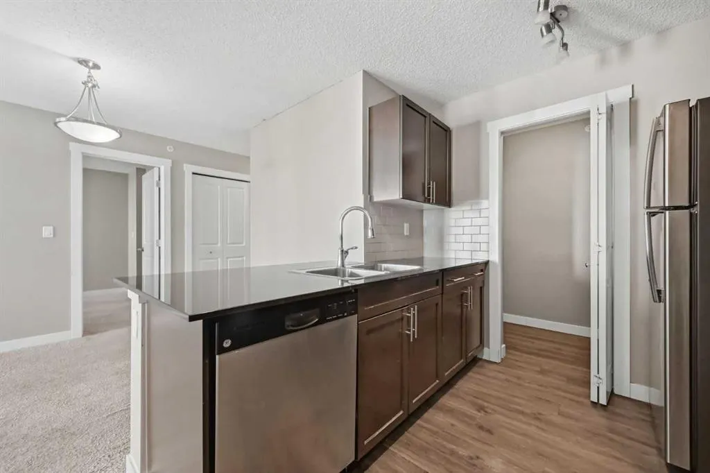 10 Kincora Glen Park NW #504