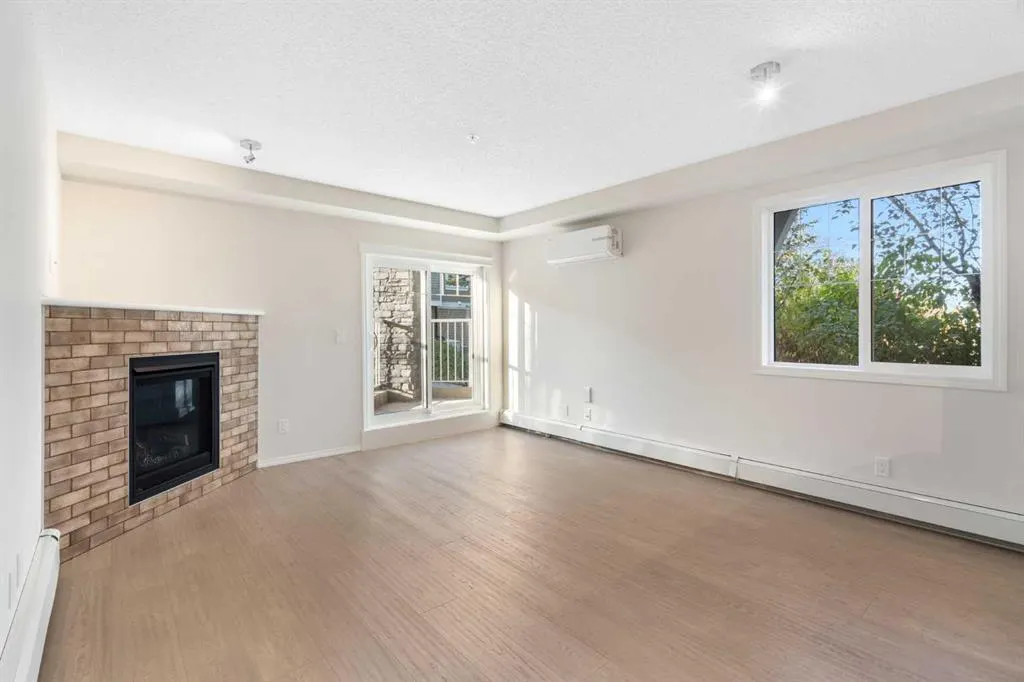 115 Prestwick Villas SE #1112