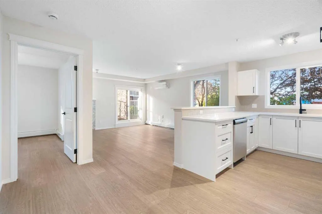 115 Prestwick Villas SE #1112