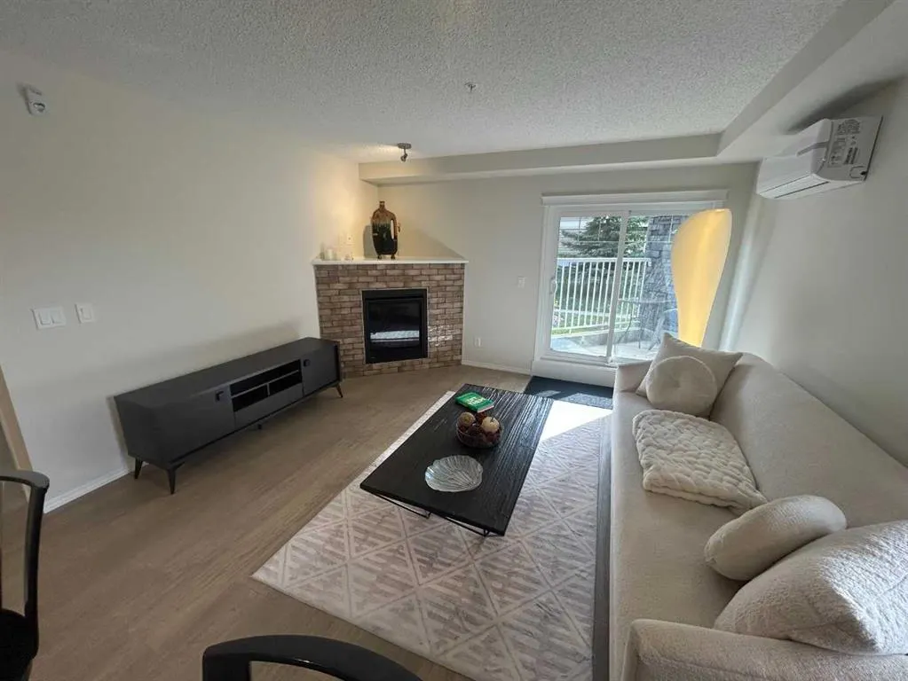 115 Prestwick Villas SE #1112