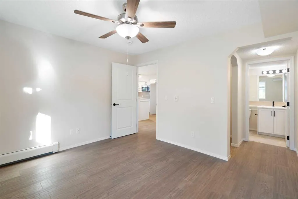 115 Prestwick Villas SE #1112