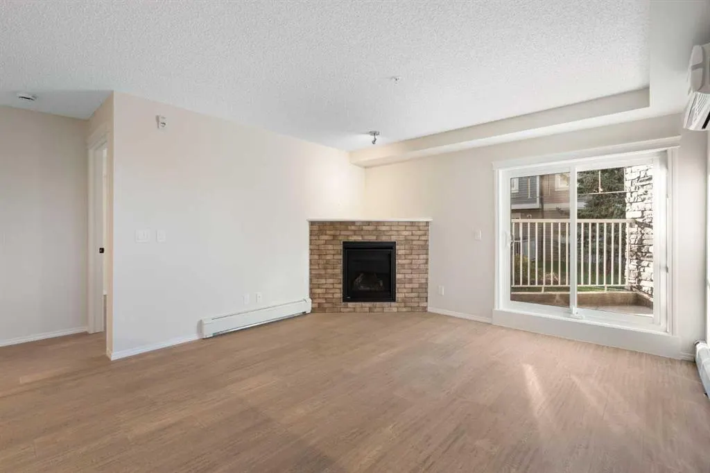 115 Prestwick Villas SE #1112