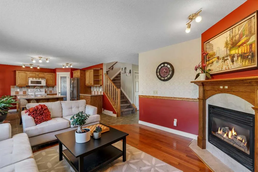 84 Willowbrook Crescent NW