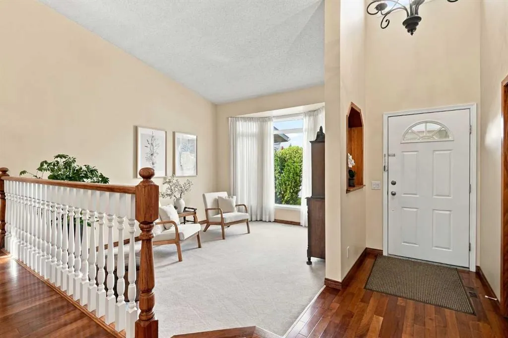 21 Mt Robson Close SE