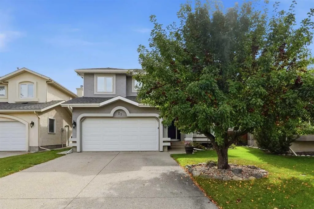 21 Mt Robson Close SE