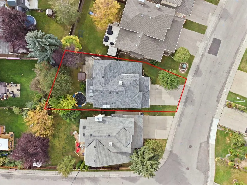21 Mt Robson Close SE