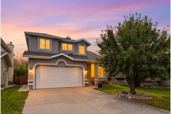 21 Mt Robson Close SE