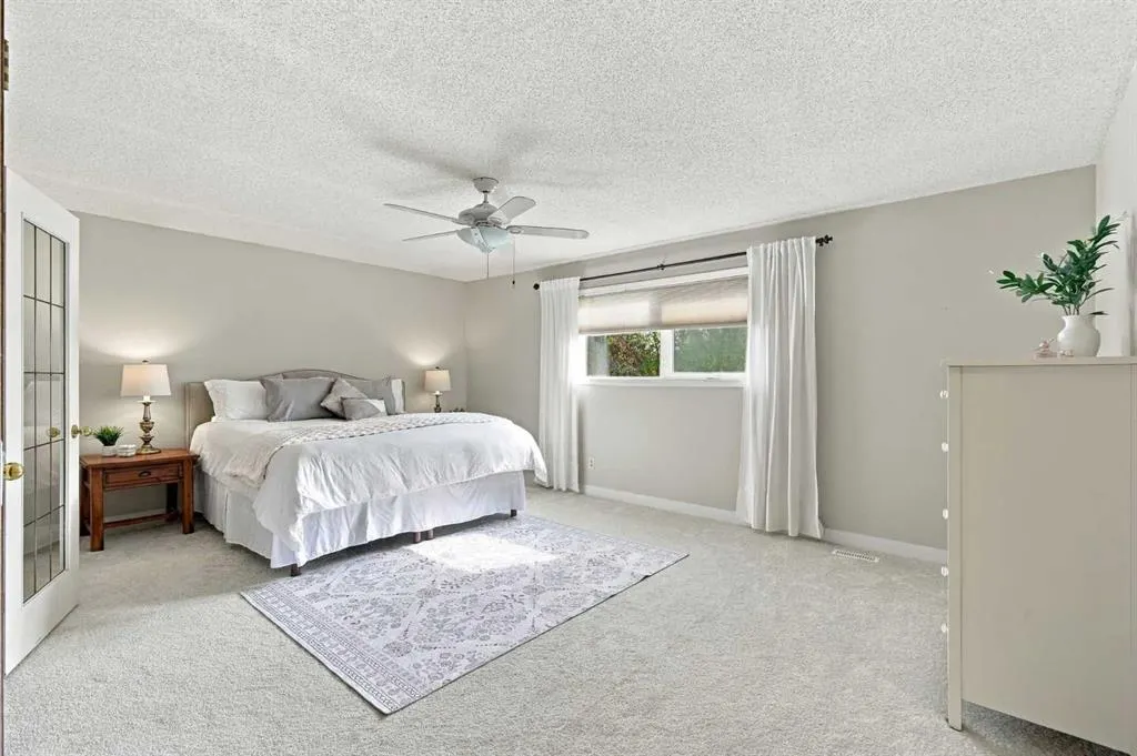 21 Mt Robson Close SE
