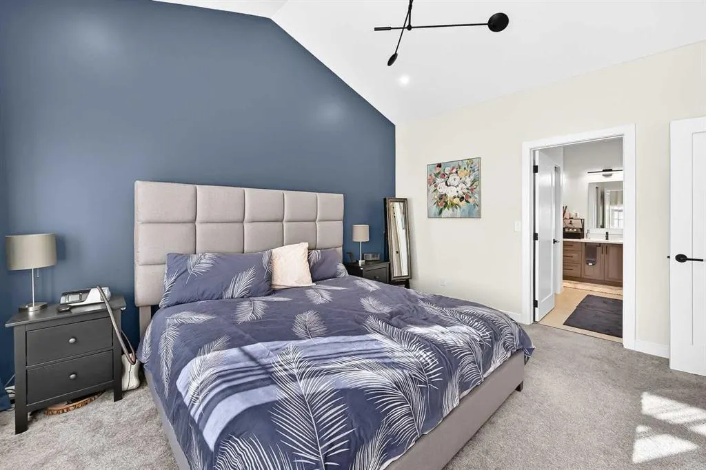 15 Coopersfield Link SW #2000