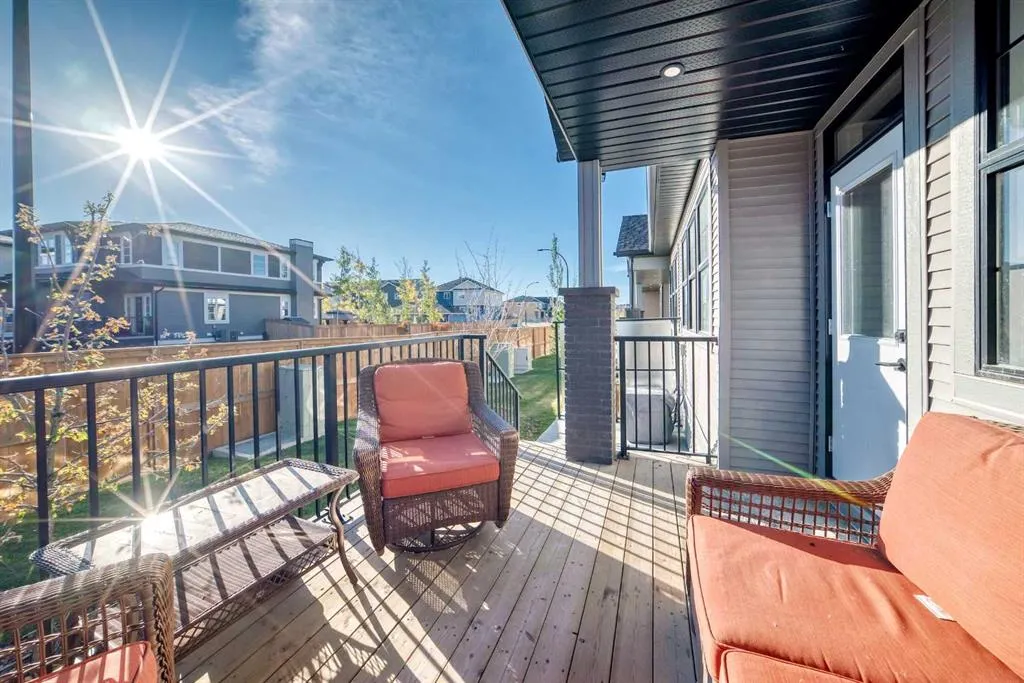15 Coopersfield Link SW #2000