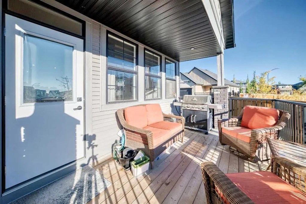 15 Coopersfield Link SW #2000