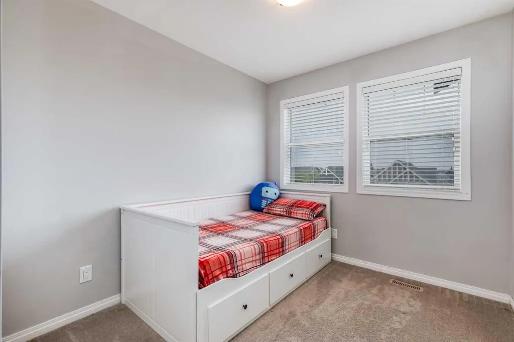 280 Williamstown Close NW #302