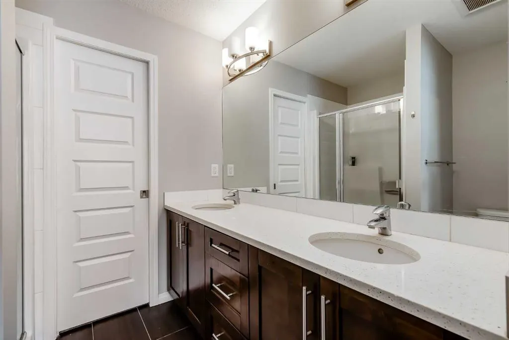 280 Williamstown Close NW #302