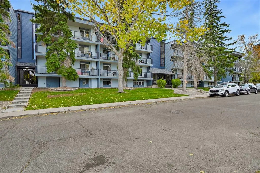 617 56 Avenue SW #201